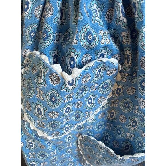 Vintage Hostess Apron with Heart Pockets and RikRak - Picture 4 of 4